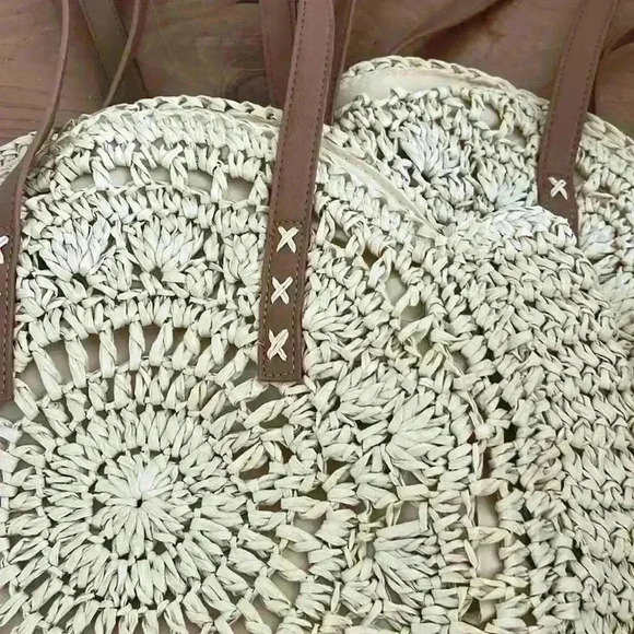 Rattan bag, total of three available, new condition - Picture 2 of 2